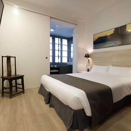 The 8 Boutique B&B Barcelona Bagian luar foto