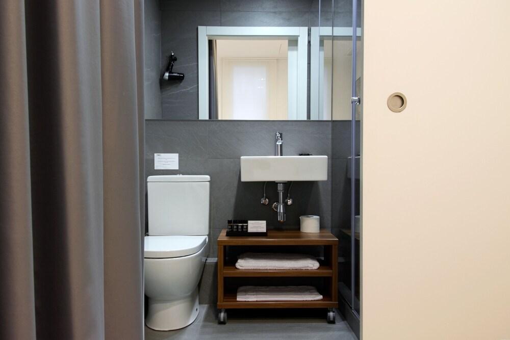 The 8 Boutique B&B Barcelona Bagian luar foto
