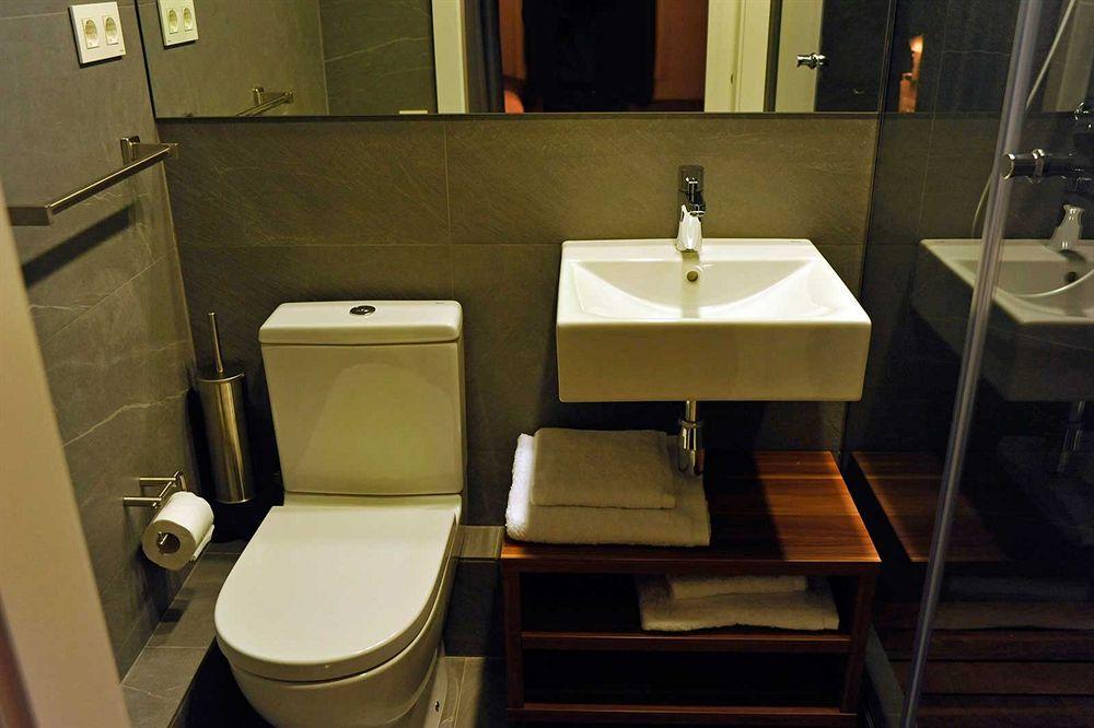 The 8 Boutique B&B Barcelona Bagian luar foto