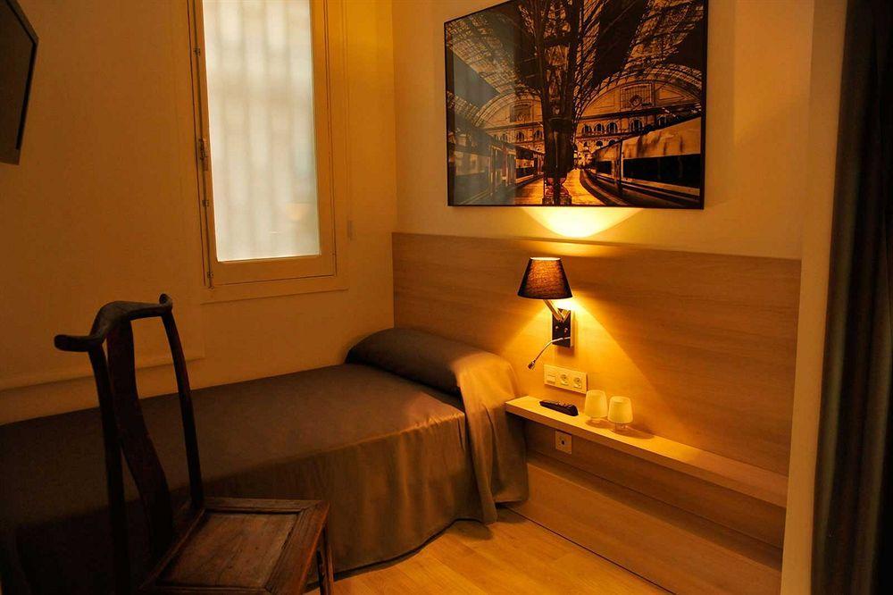 The 8 Boutique B&B Barcelona Bagian luar foto