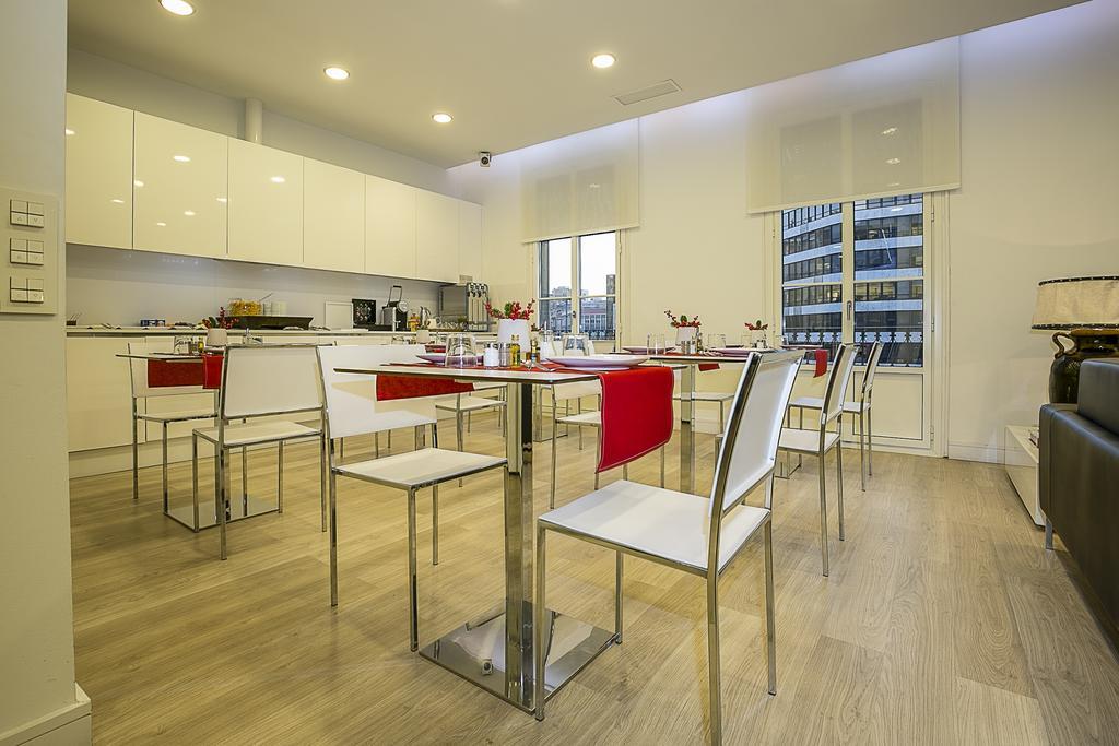 The 8 Boutique B&B Barcelona Bagian luar foto