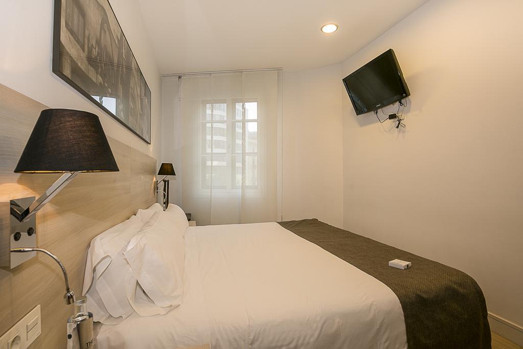 The 8 Boutique B&B Barcelona Bagian luar foto