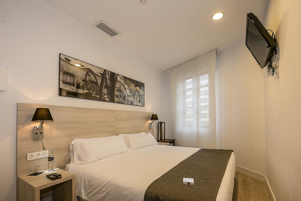 The 8 Boutique B&B Barcelona Bagian luar foto