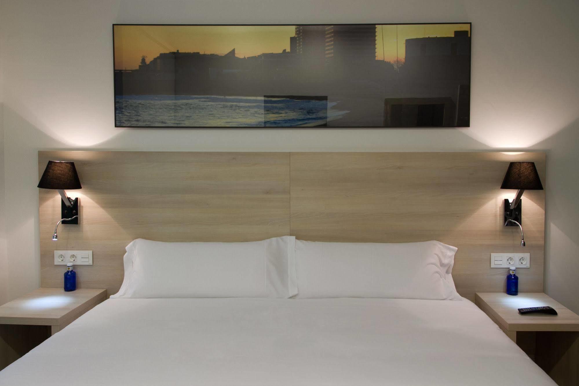 The 8 Boutique B&B Barcelona Bagian luar foto