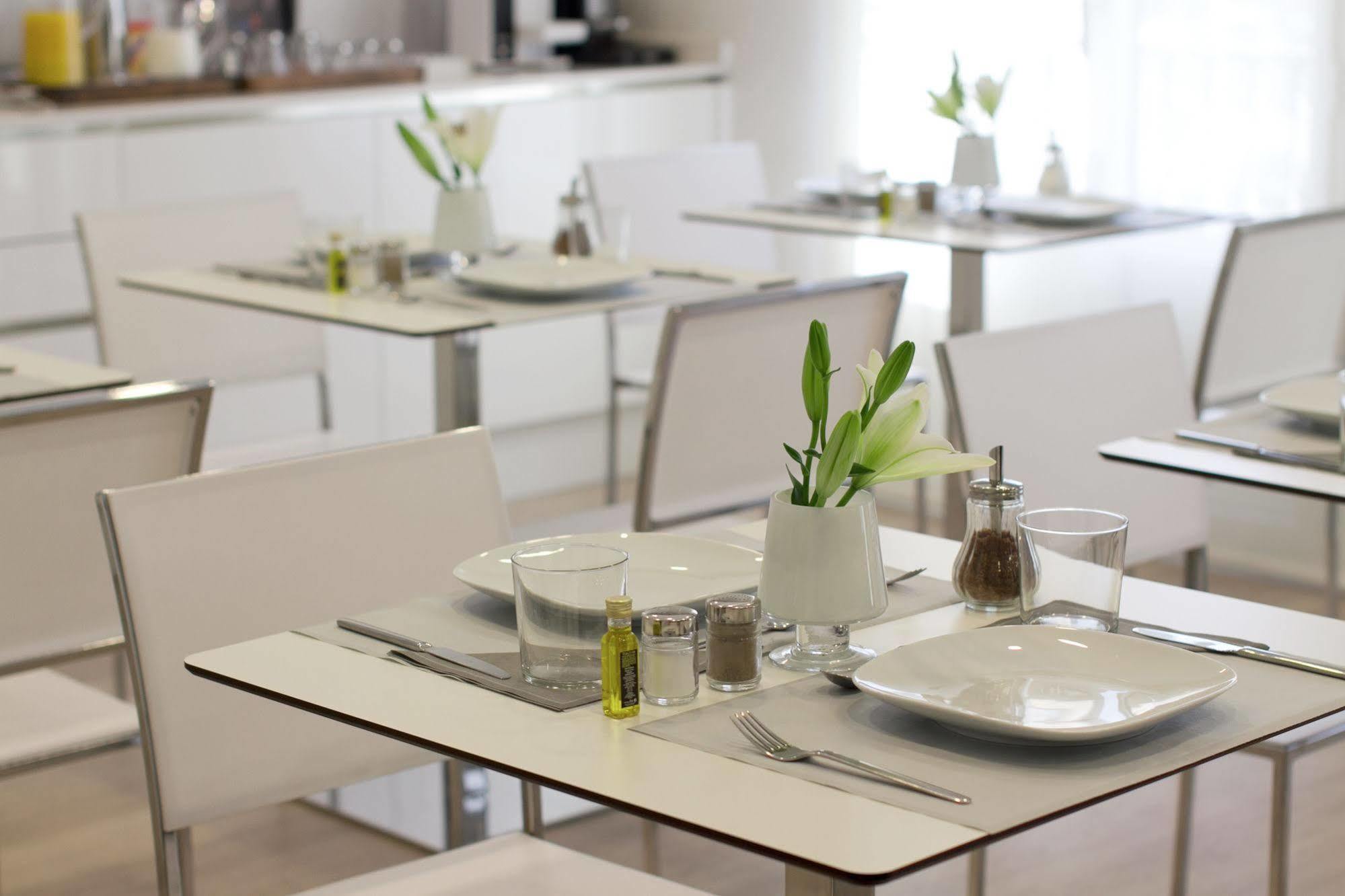 The 8 Boutique B&B Barcelona Bagian luar foto