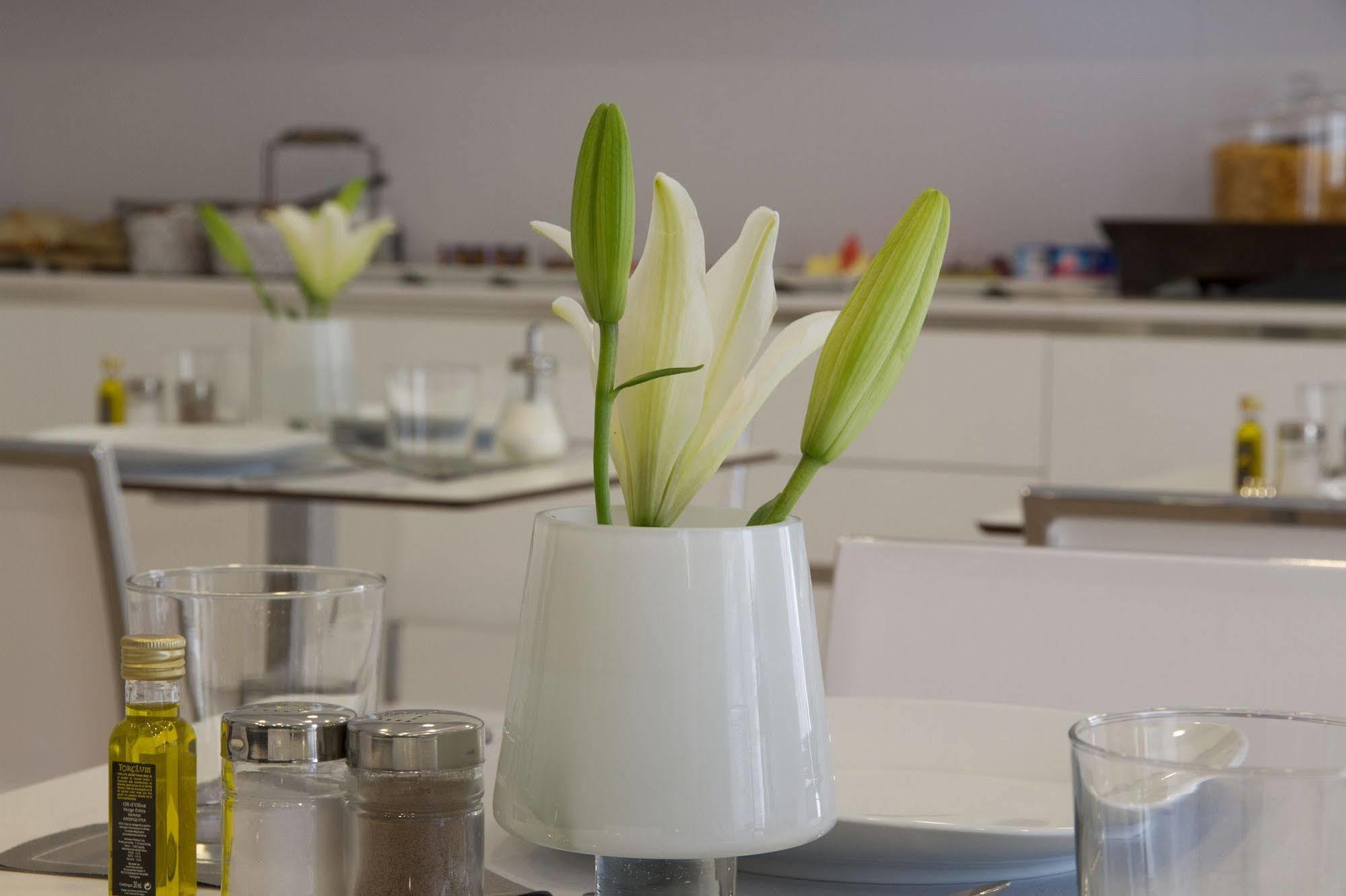 The 8 Boutique B&B Barcelona Bagian luar foto