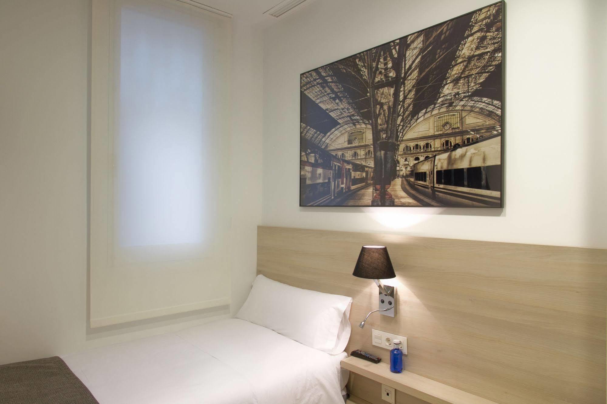 The 8 Boutique B&B Barcelona Bagian luar foto